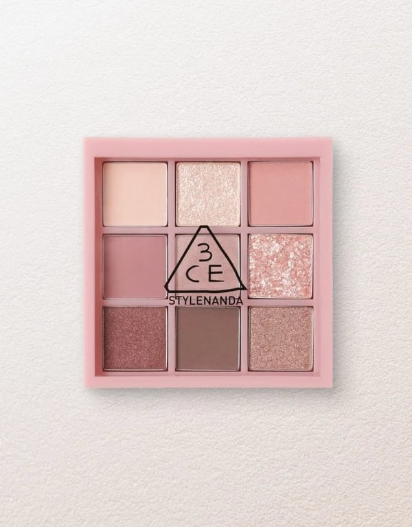 3CE MULTI EYE PALETTE - CHILL WAVE EYESHADOW PALETTE 420g