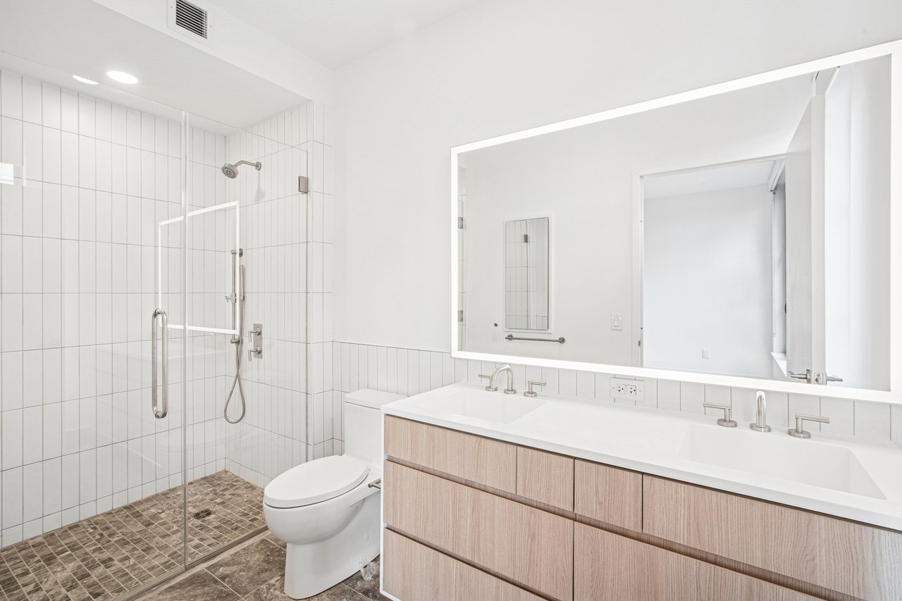 499P #351 BATH1