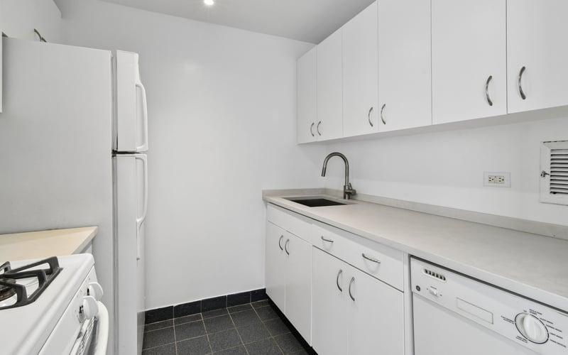 200 West 60 Street #11d, Manhattan, NY 10023 5
