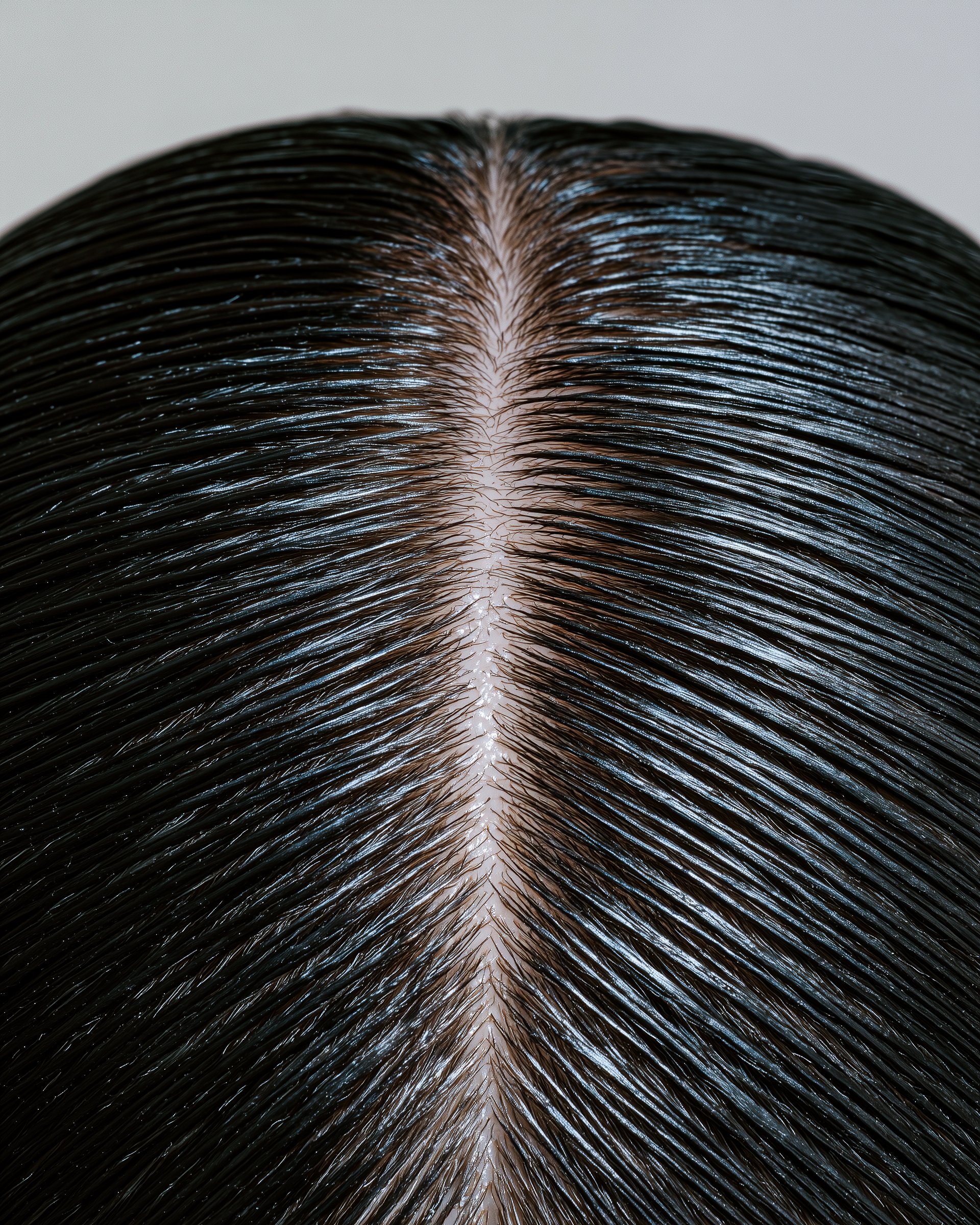 Clean hair parting symmetry