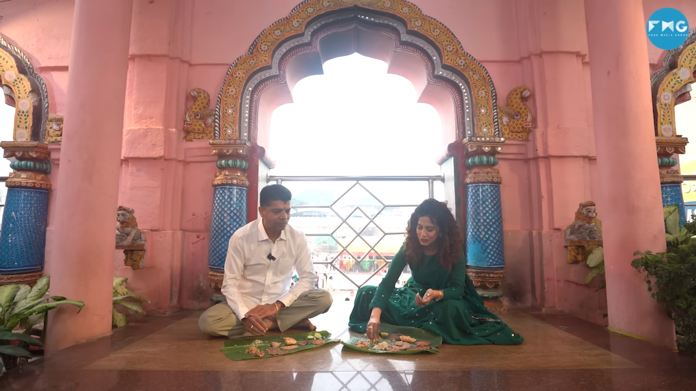 Kamya Jani and V.K. Pandian having Mahaprasad