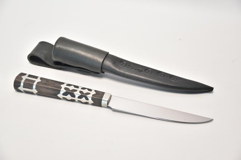 Tradičný nôž veľký, dĺžka čepele: 16cm, farba: čierna + kožené puzdro 2