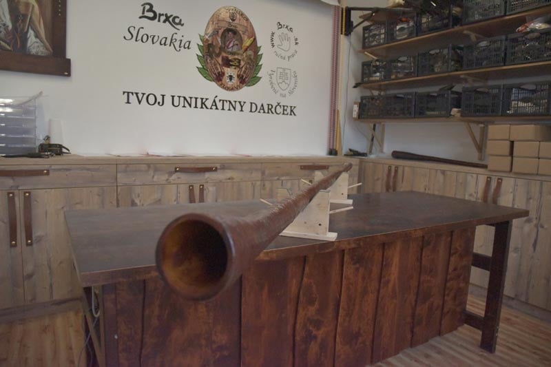 Trombita veľká, dĺžka: cca 300cm, počet častí: 3/3 5