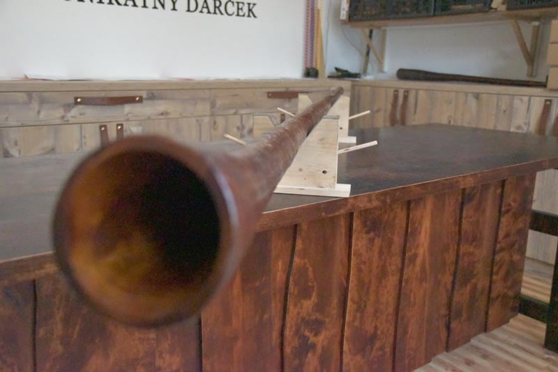 Trombita veľká, dĺžka: cca 300cm, počet častí: 3/3 4