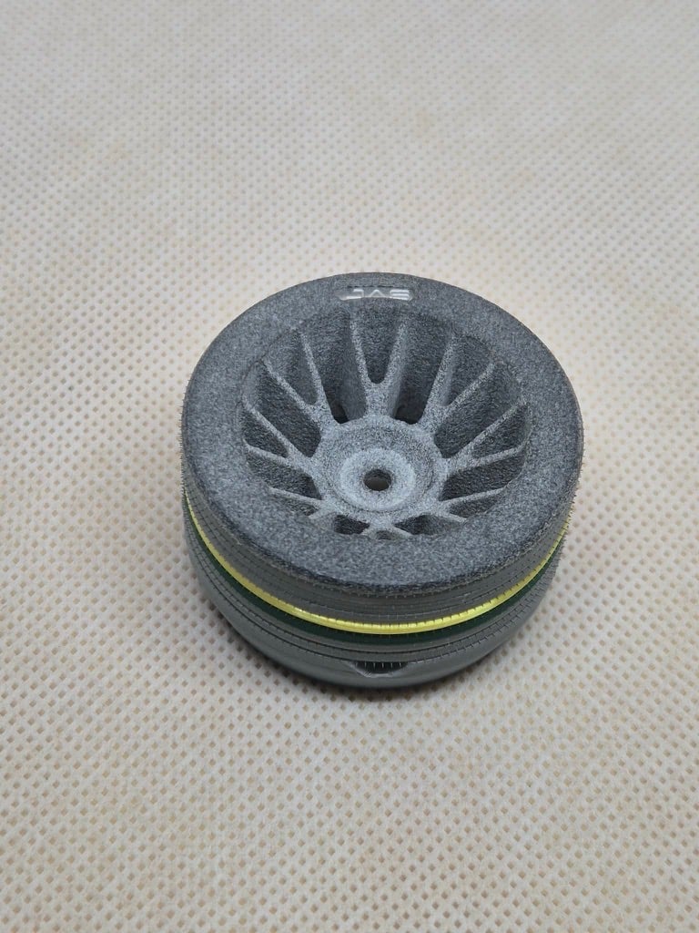 Das Speed grey wheel — green and gold Aussie edition bands