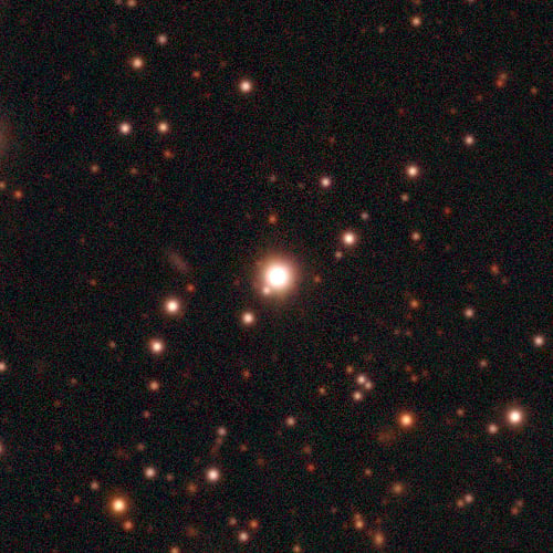 Hvězdné pole Pan-STARRS s průvodní hvězdou systému Gaia BH1 uprostřed.