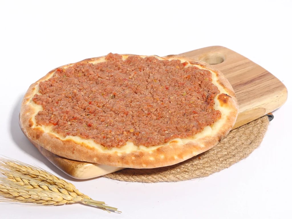 منقوشة لحمة بلدية