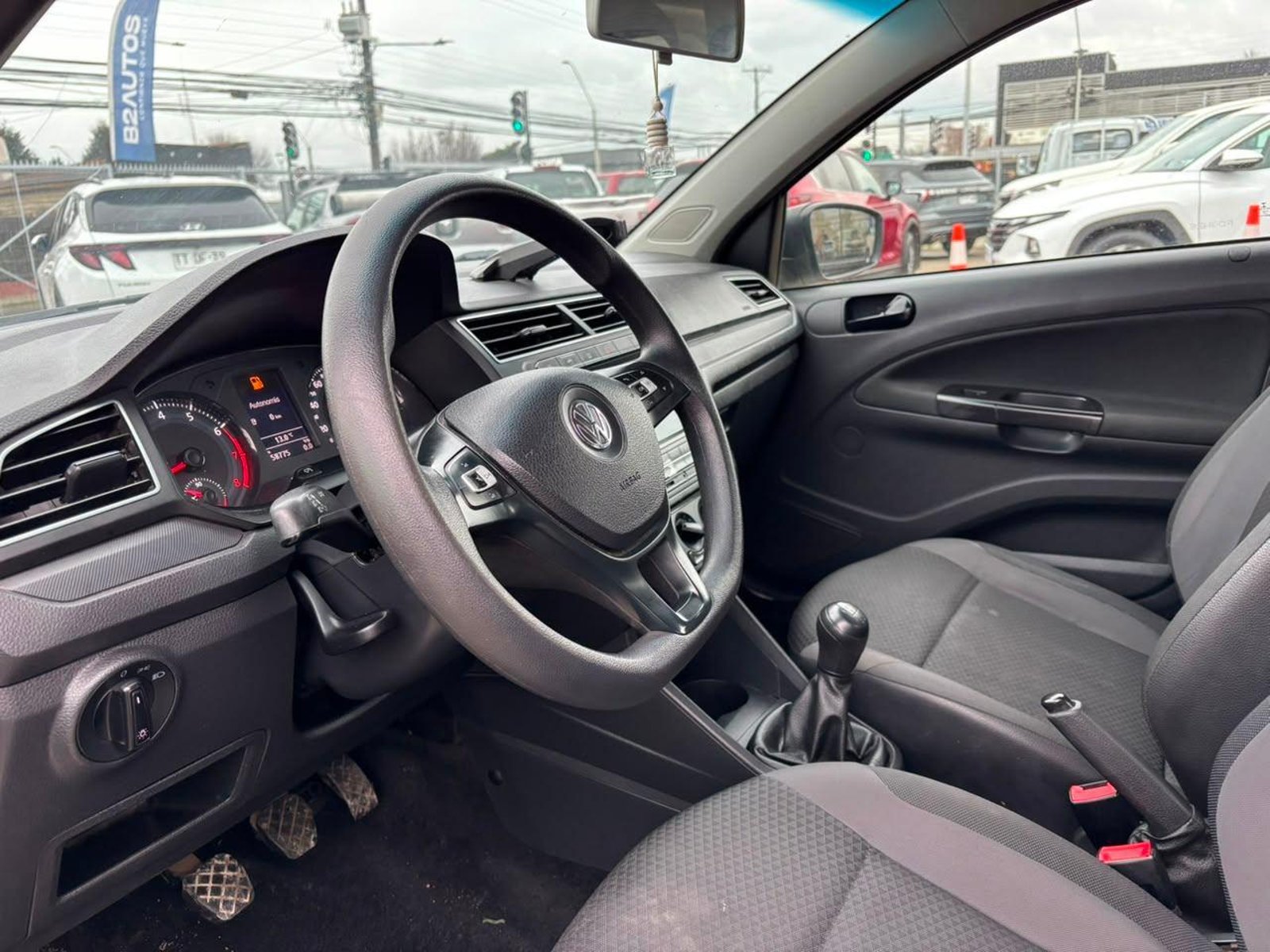 Volkswagen VOYAGE 2021 - Imagen 14 de 14