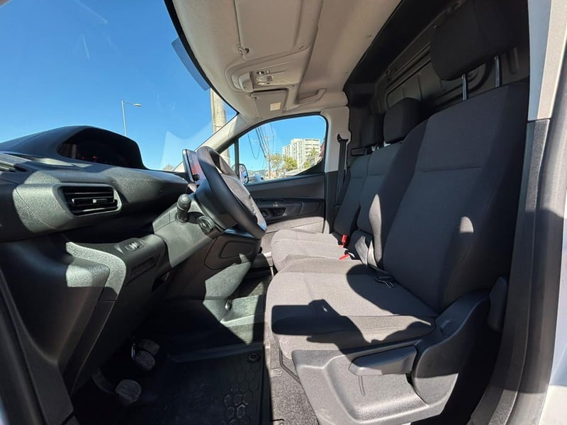 Peugeot PARTNER BLUEHDI 2024 - Imagen 9 de 15