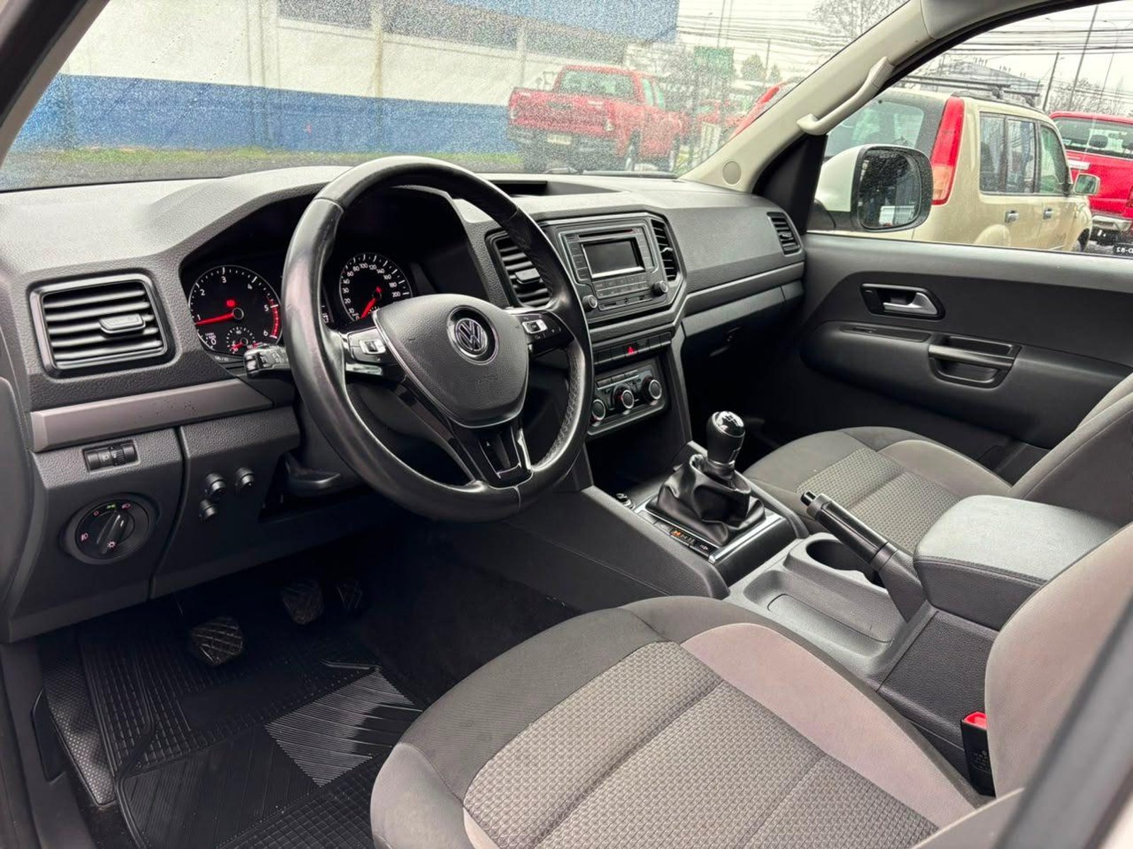 Volkswagen AMAROK TRENDLINE 2023 - Imagen 17 de 17