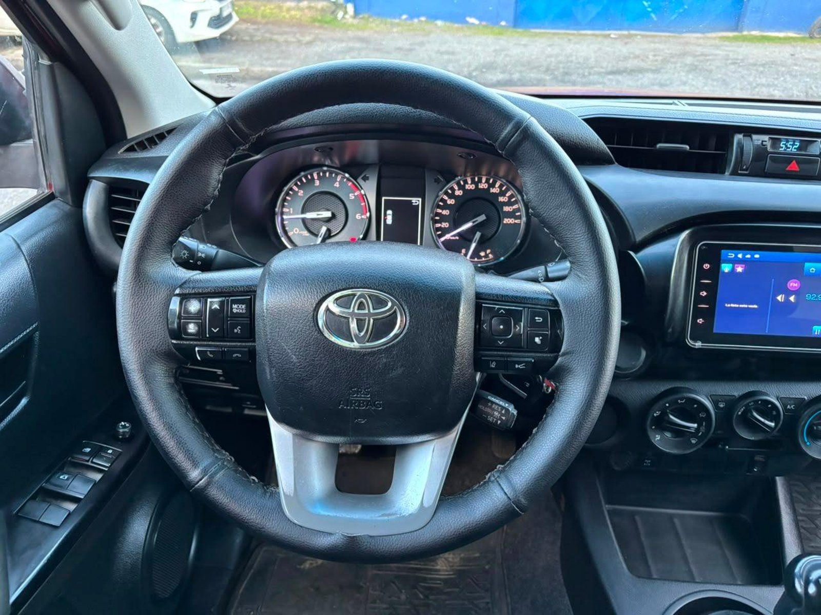 Toyota HILUX 2021 - Imagen 13 de 15