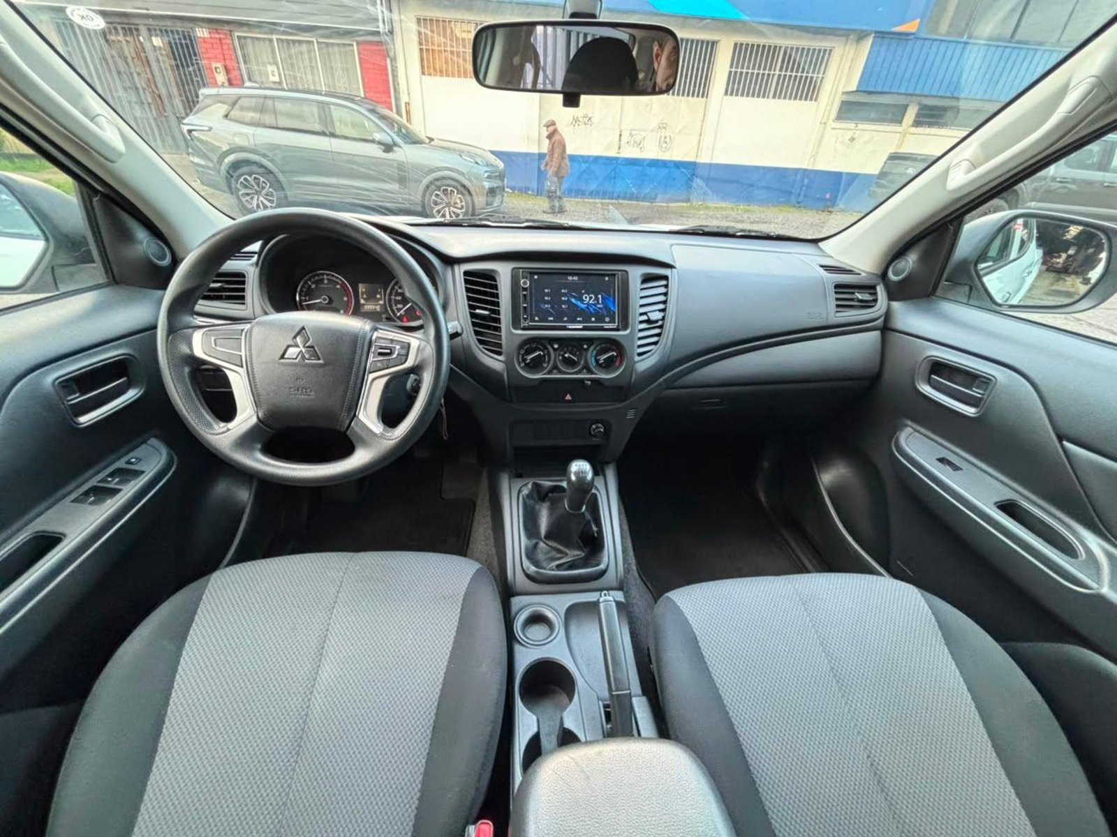 Mitsubishi L200 KATANA CR 2023 - Imagen 11 de 16
