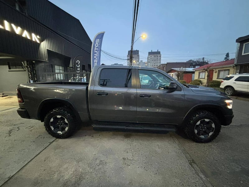 RAM 1500 REBEL CREW 2024 - Imagen 8 de 13