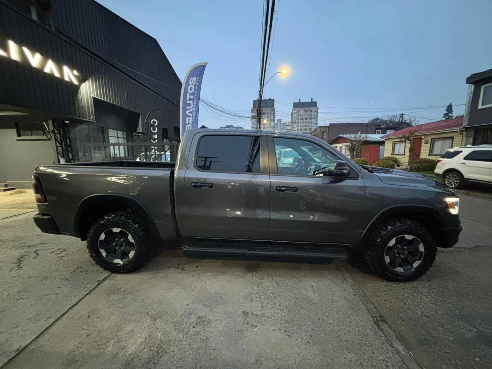 RAM 1500 REBEL CREW 2024 - Imagen 8 de 13