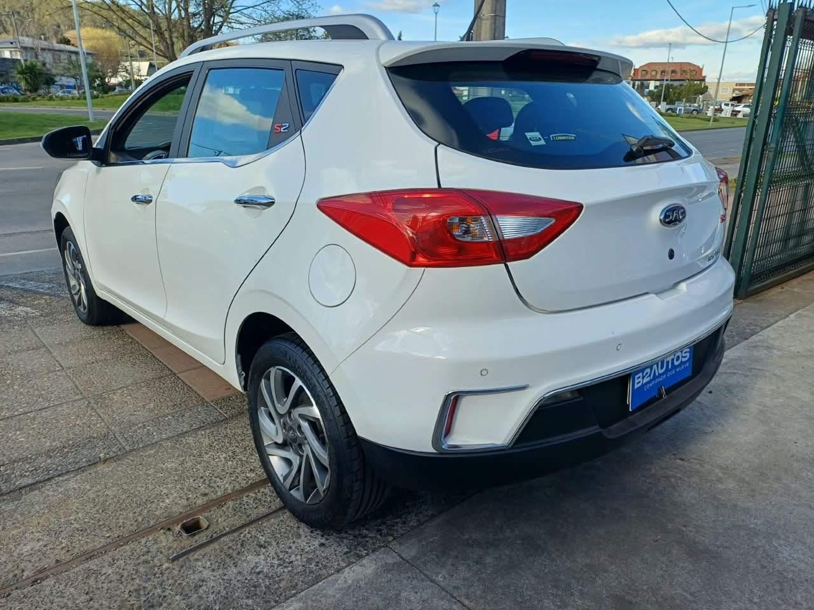 JAC S2 HB 2020 - Foto 5 de 11