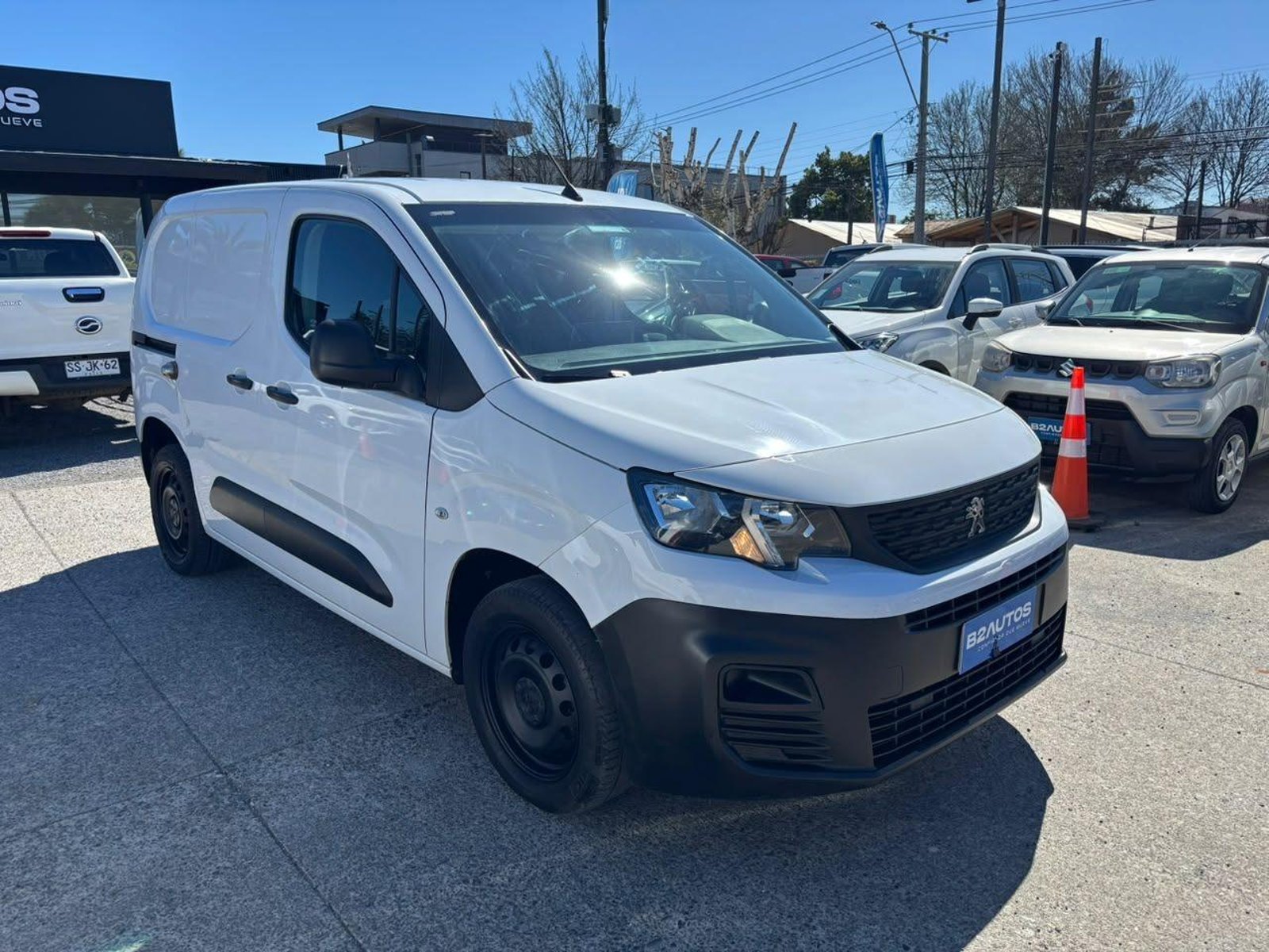 Peugeot PARTNER 2024 - Foto 2 de 15