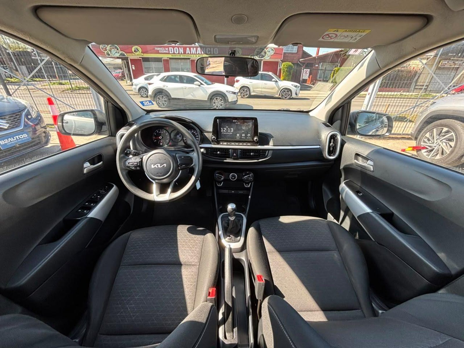 Kia MORNING 2023 - Imagen 11 de 16
