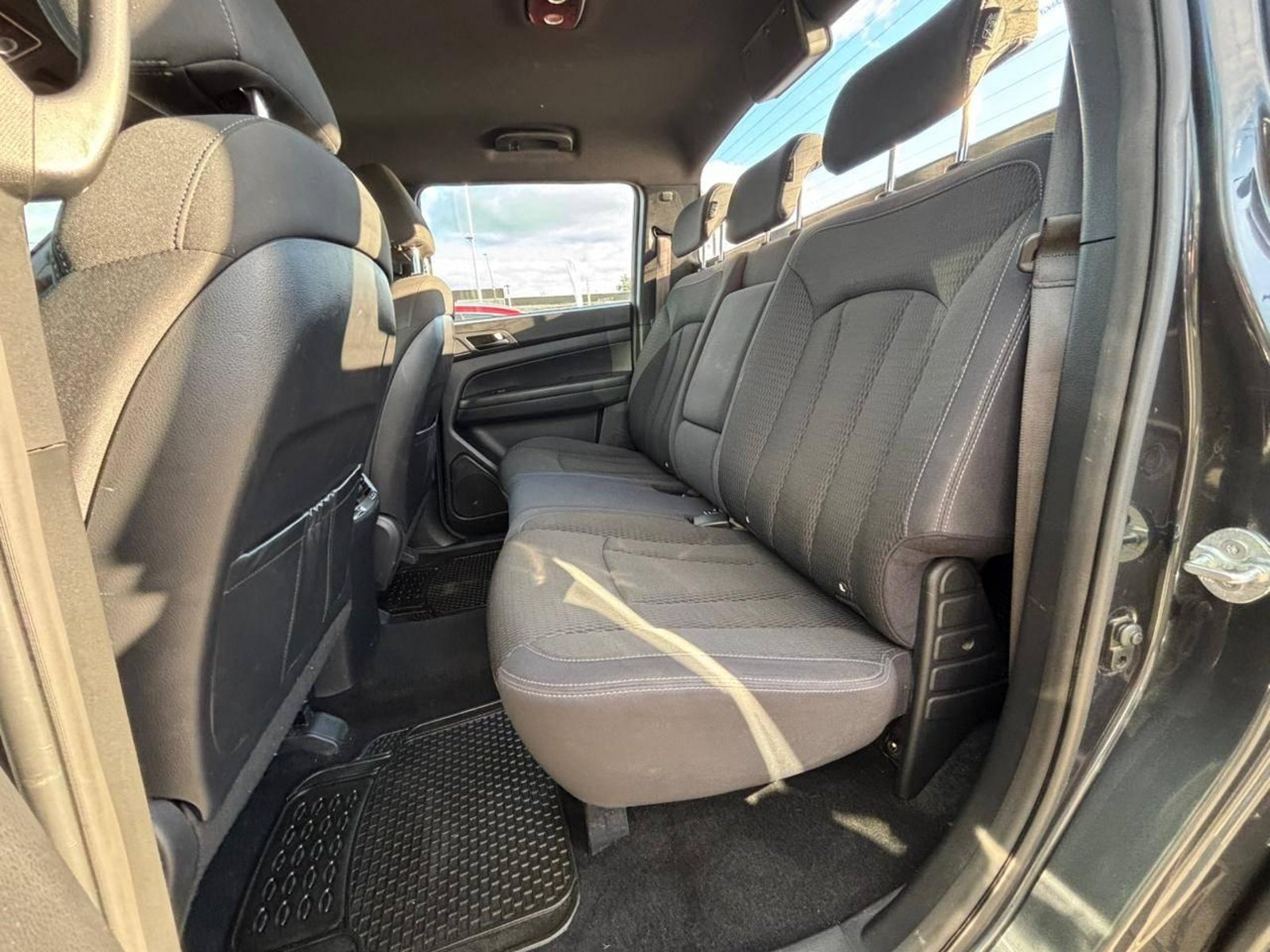 SsangYong GRAND MUSSO 2024 - Imagen 10 de 16