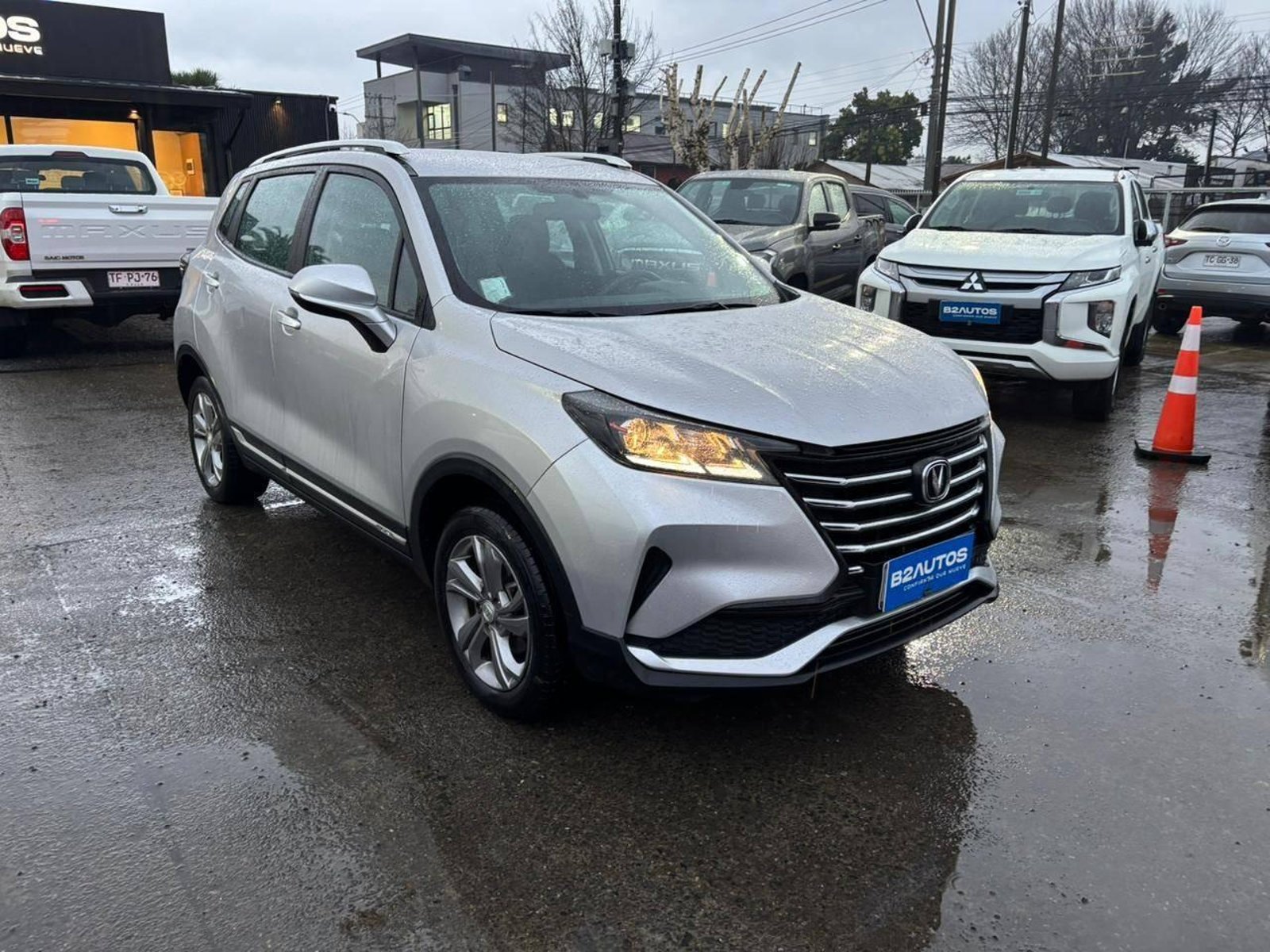 Changan CS15 HB 4X2 2023 - Foto 2 de 12