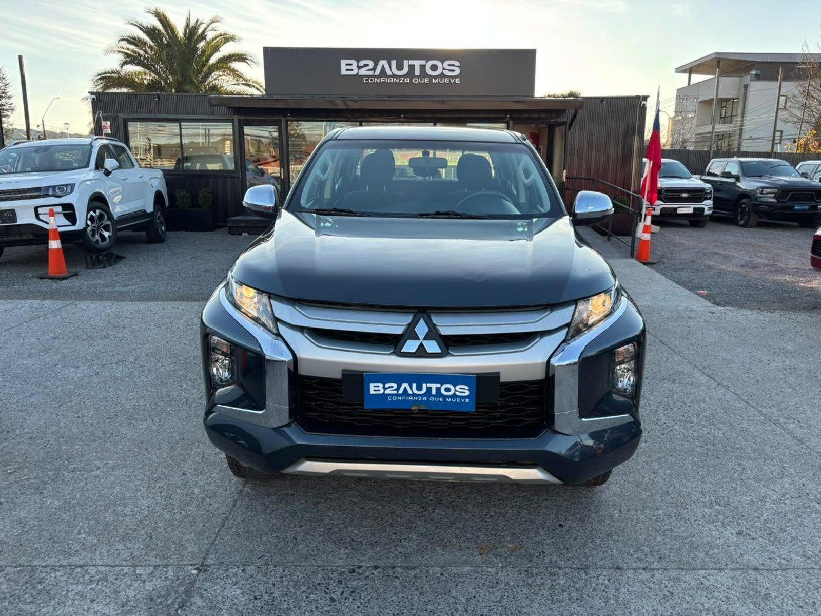 Mitsubishi L200 KATANA CRT 4X4 2023 - Imagen 7 de 16