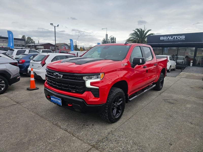 Chevrolet SILVERADO 4X4 2024
