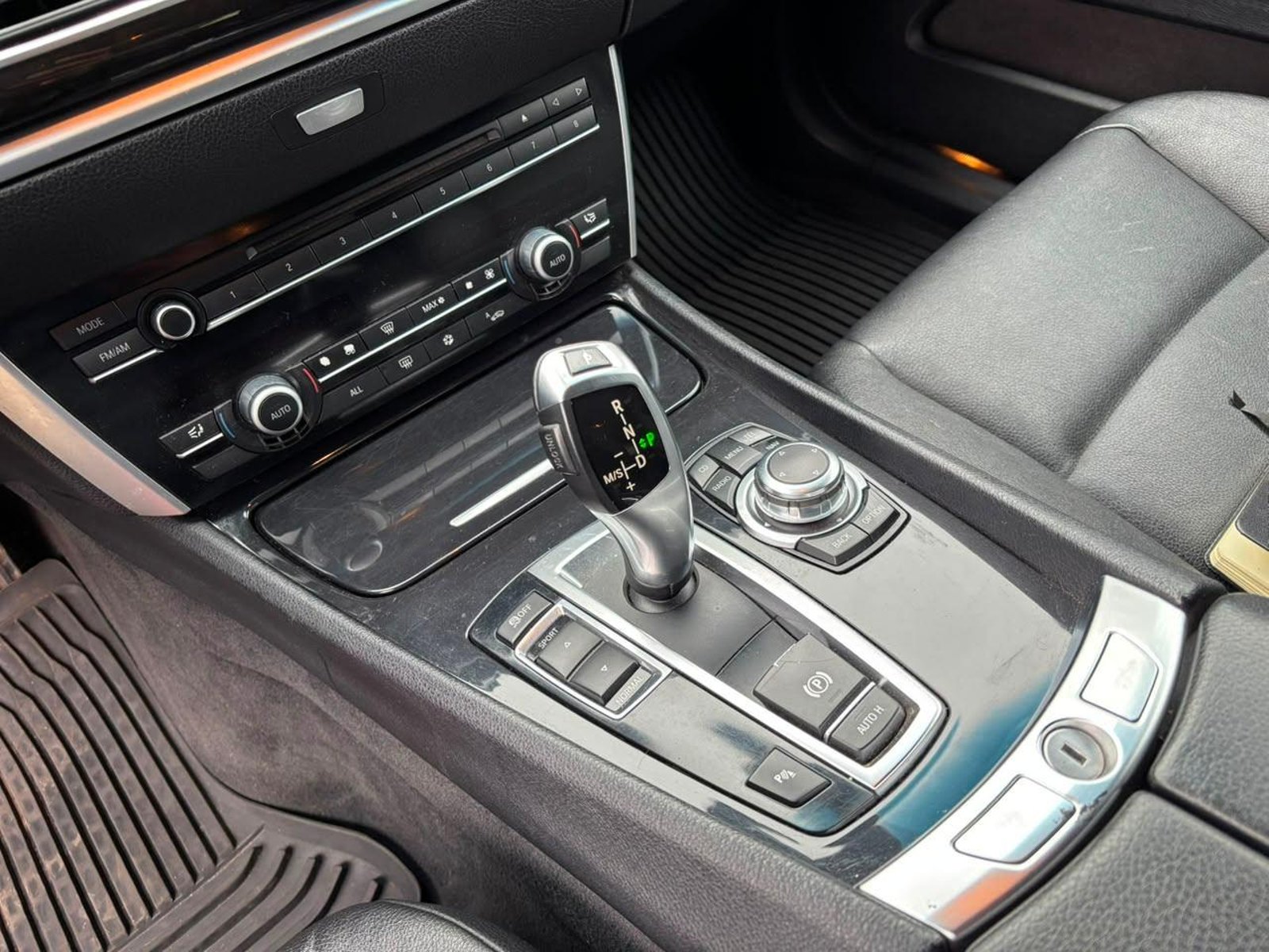 BMW 535I GT 2012 - Imagen 14 de 16