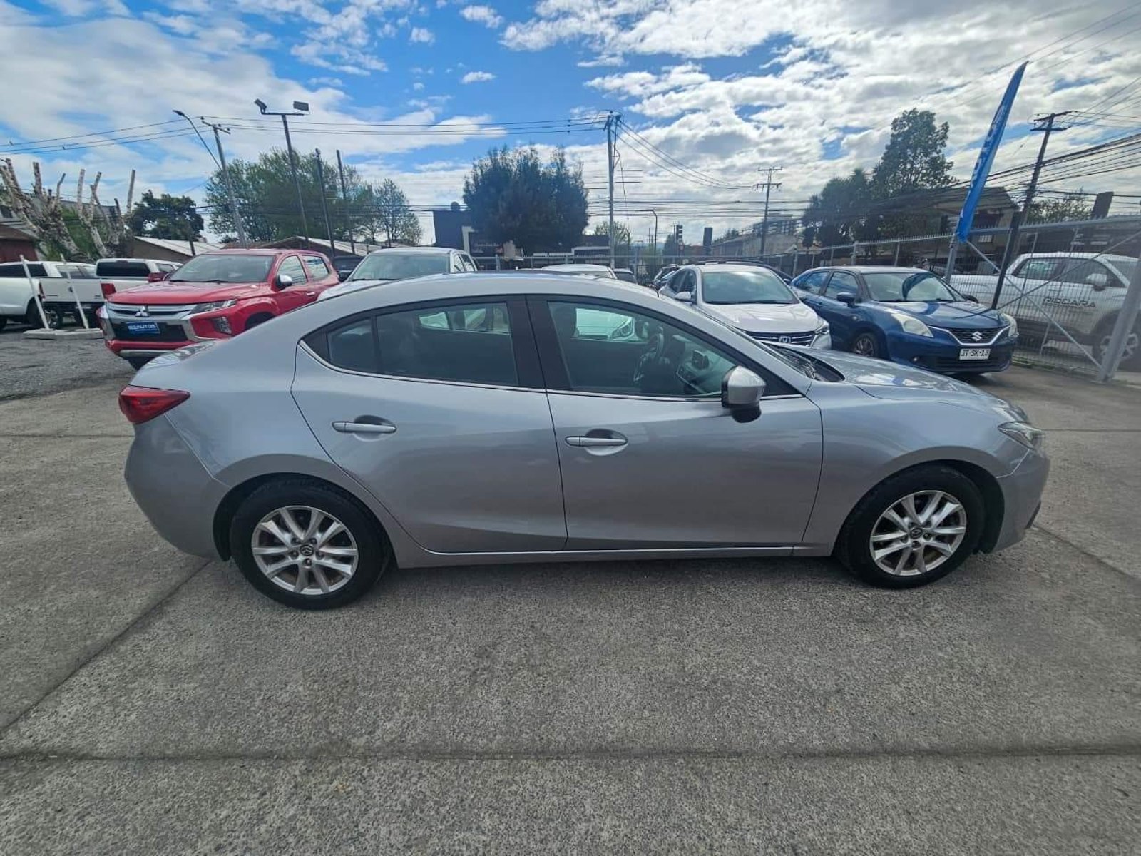 Mazda NEW 3 1.6 2016 - Foto 5 de 16