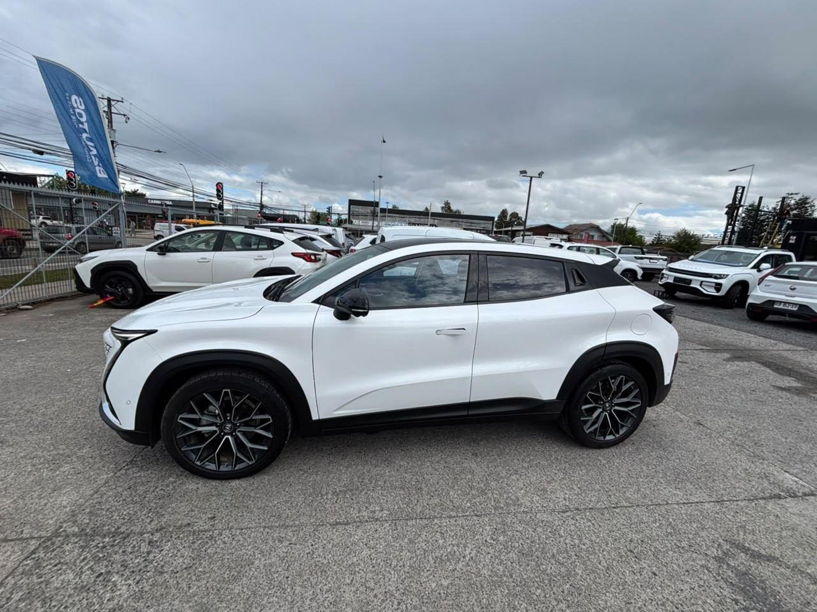 Changan UNI T TURBO 2025 - Foto 3 de 19