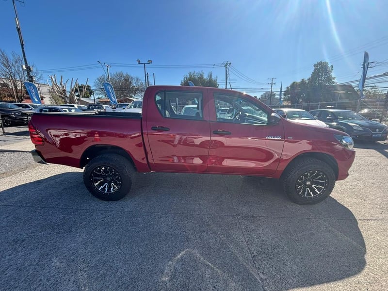 Toyota HILUX 2021 - Imagen 4 de 15