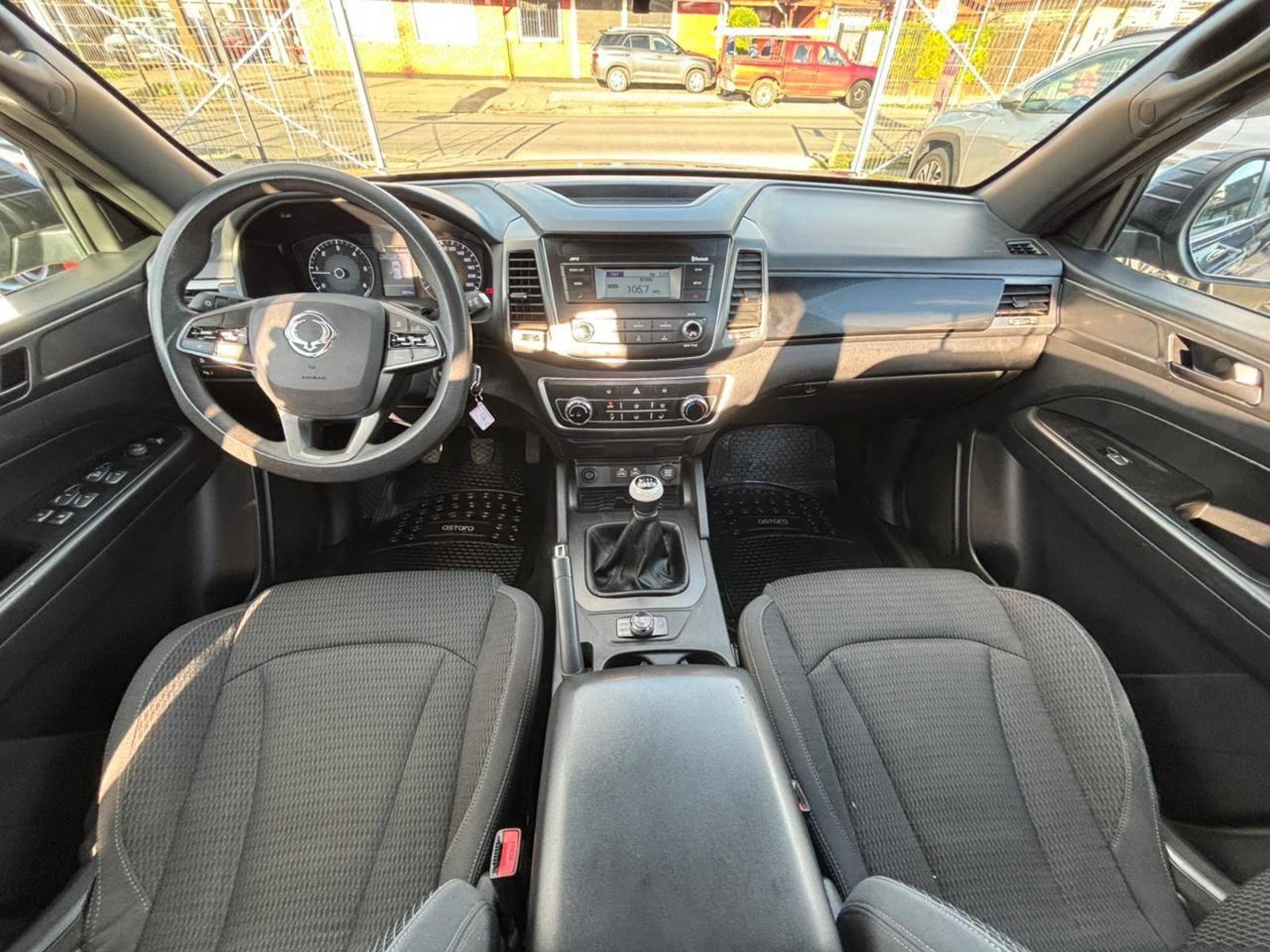 SsangYong GRAND MUSSO 2024 - Imagen 13 de 16