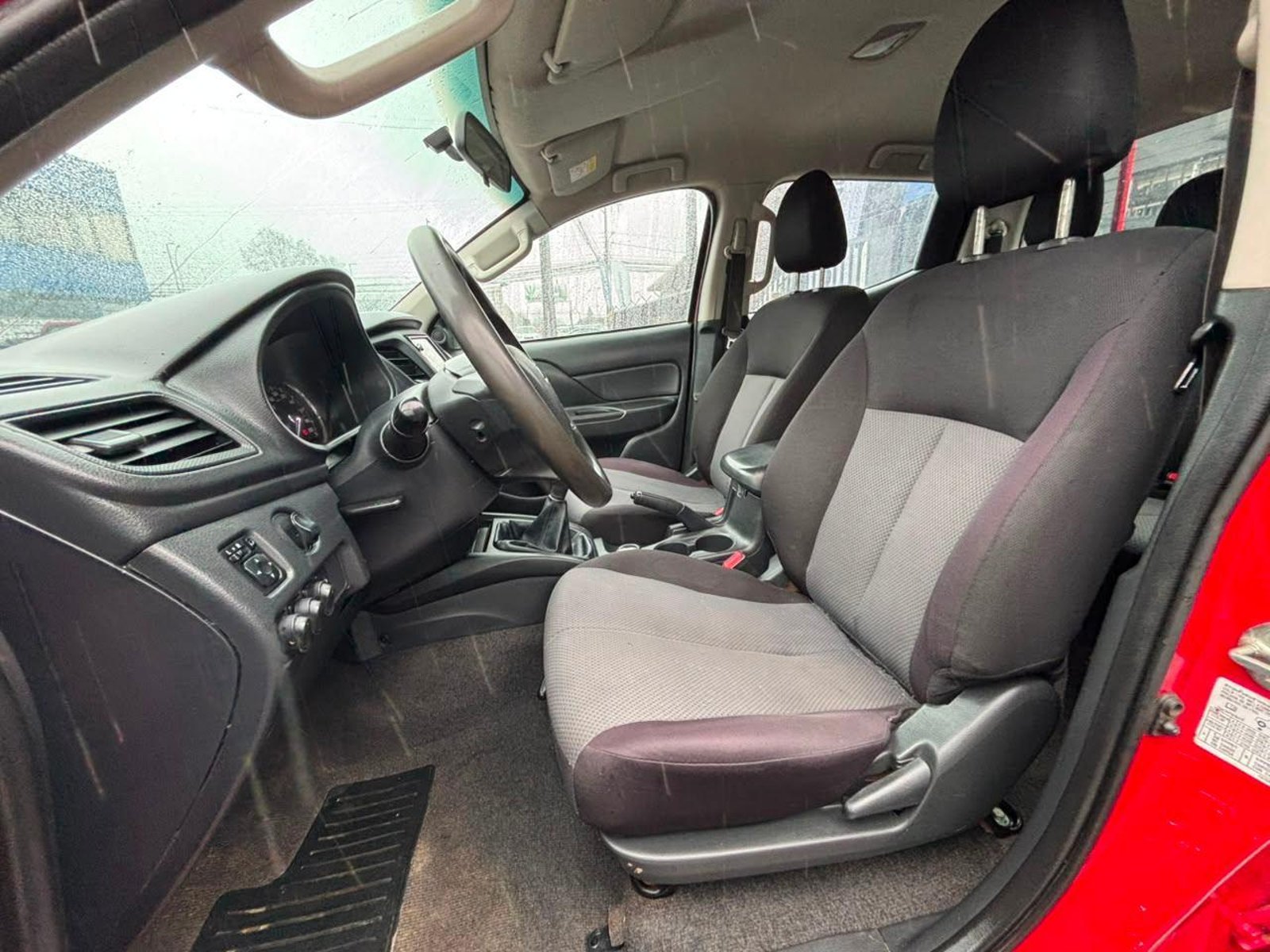 Mitsubishi L200 2023 - Imagen 13 de 14