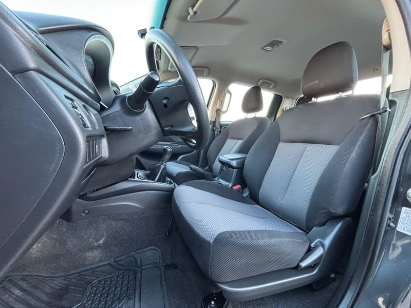 Mitsubishi L200 KATANA CRT 4X4 2023 - Imagen 10 de 16