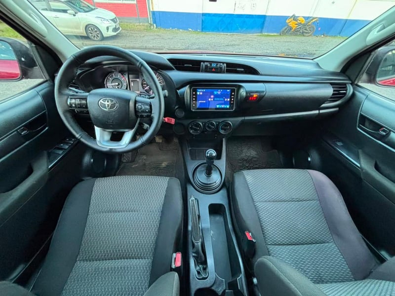 Toyota HILUX 4X2 2021 - Imagen 12 de 15
