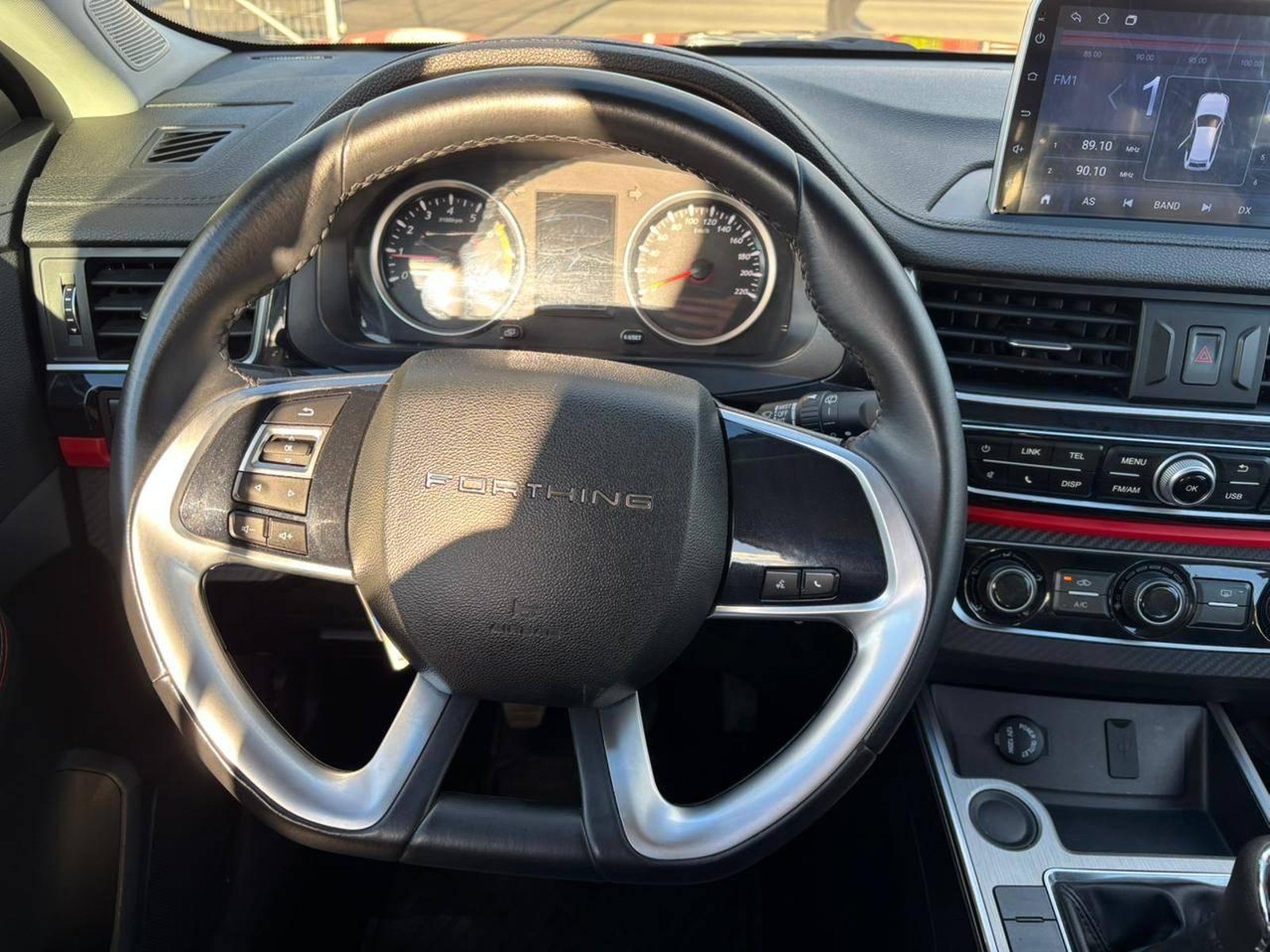 Dongfeng T5 LUXURY 2024 - Imagen 12 de 17