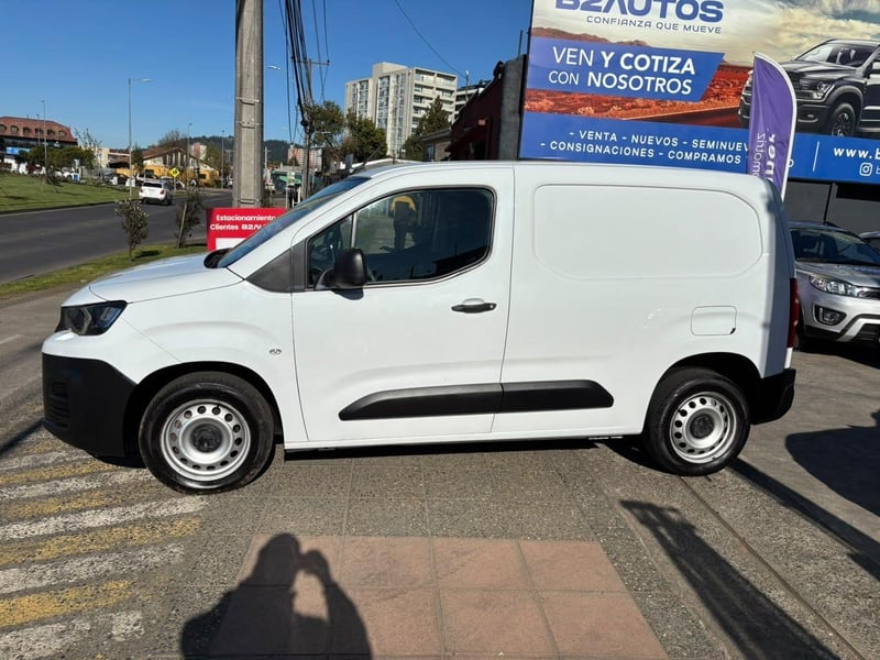 Peugeot PARTNER BLUEHDI 2024 - Imagen 6 de 15