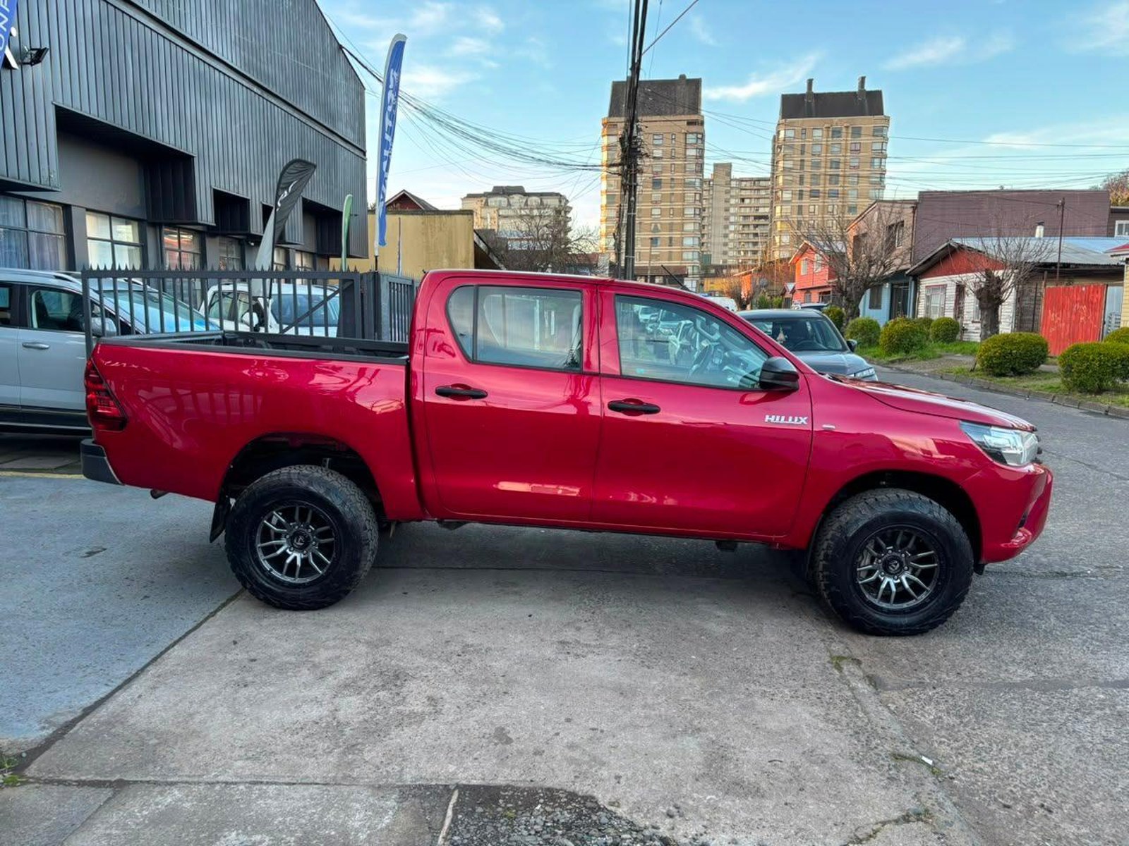 Toyota HILUX 2021 - Foto 3 de 15