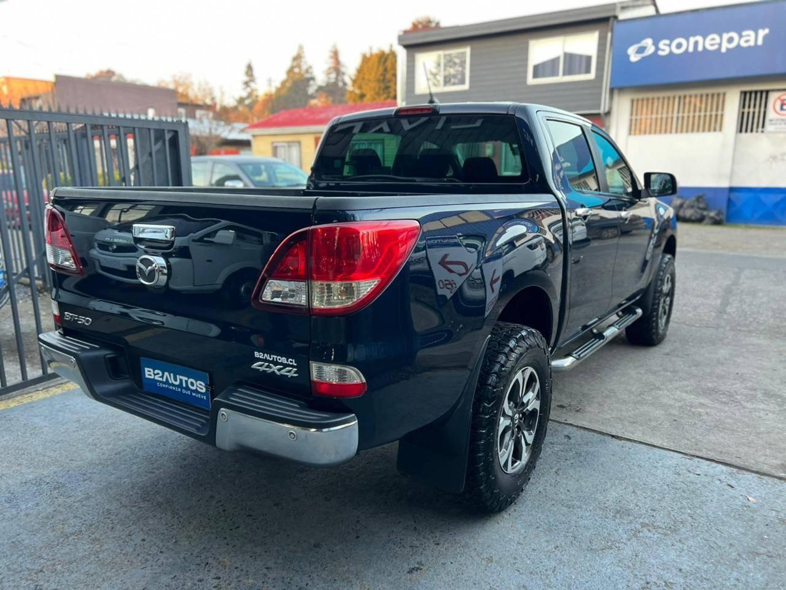 Mazda BT-50 2020 - Imagen 3 de 9