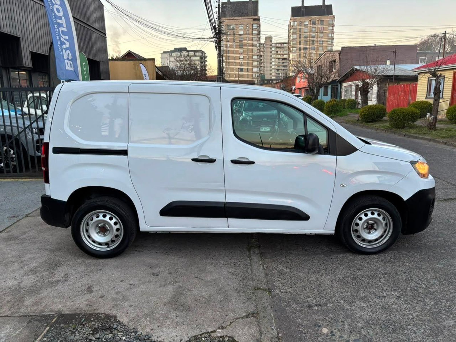 Citroën BERLINGO 2024 - Foto 4 de 17