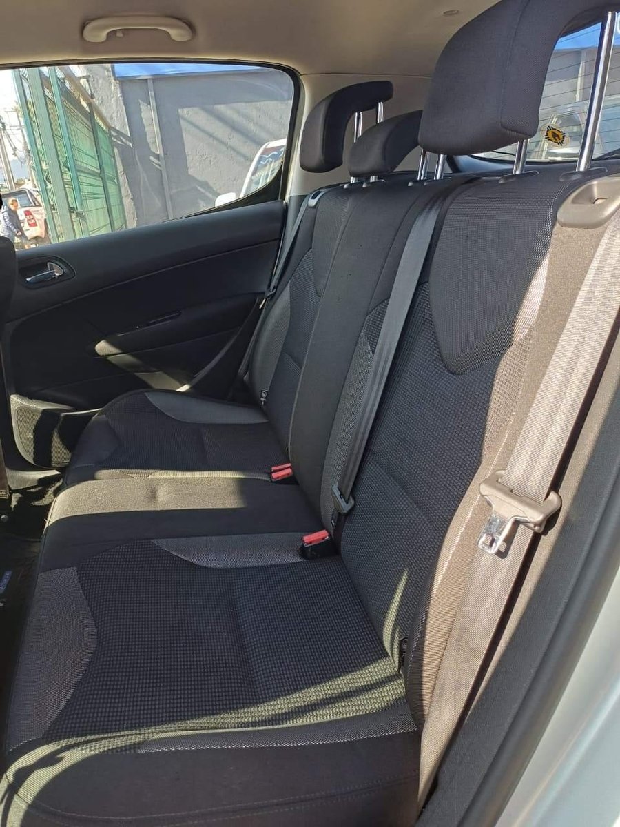 Peugeot 308 ACTIVE E HDI 1.6 2014 - Imagen 12 de 12