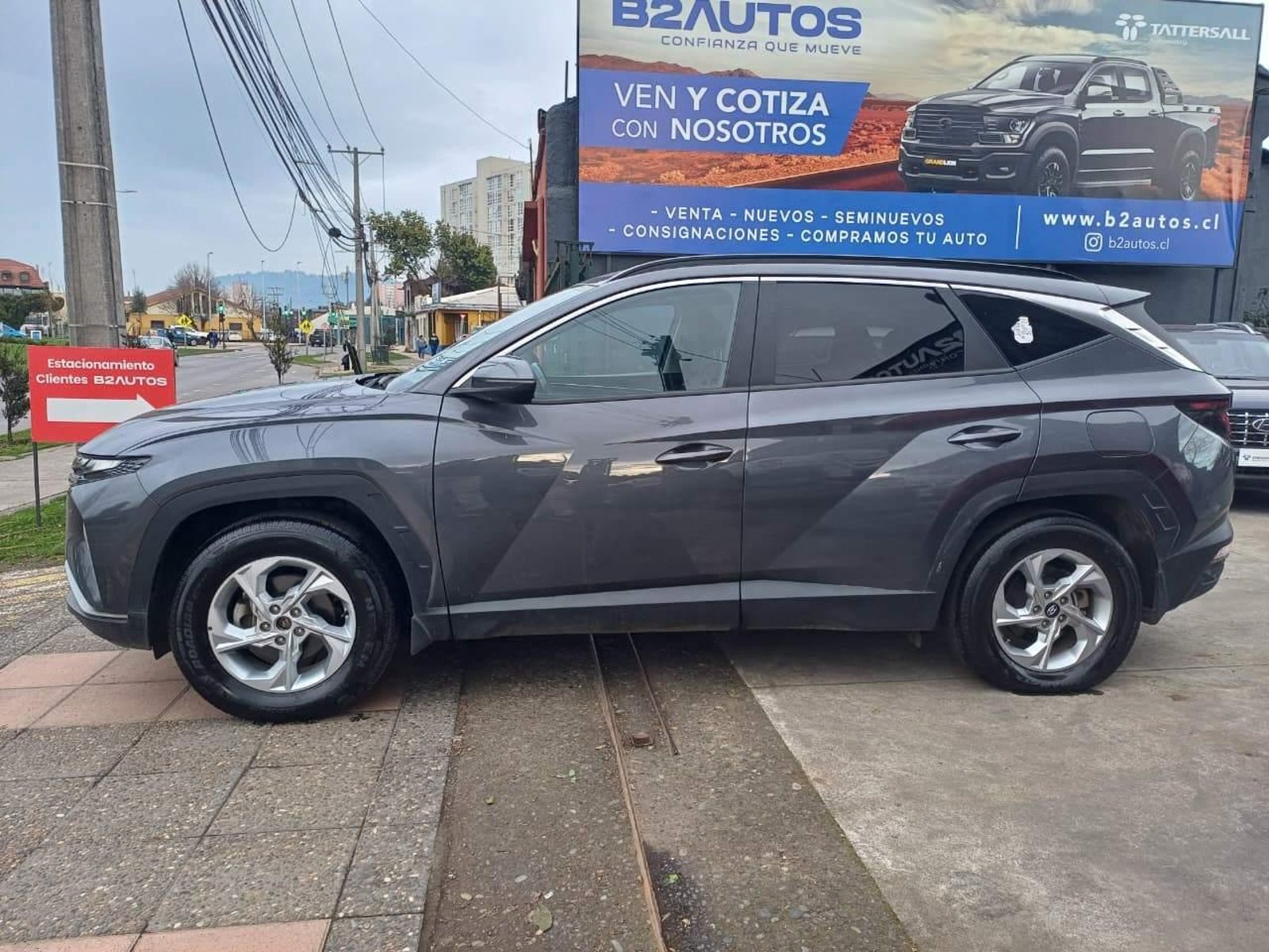 Hyundai TUCSON 2022 - Imagen 8 de 12