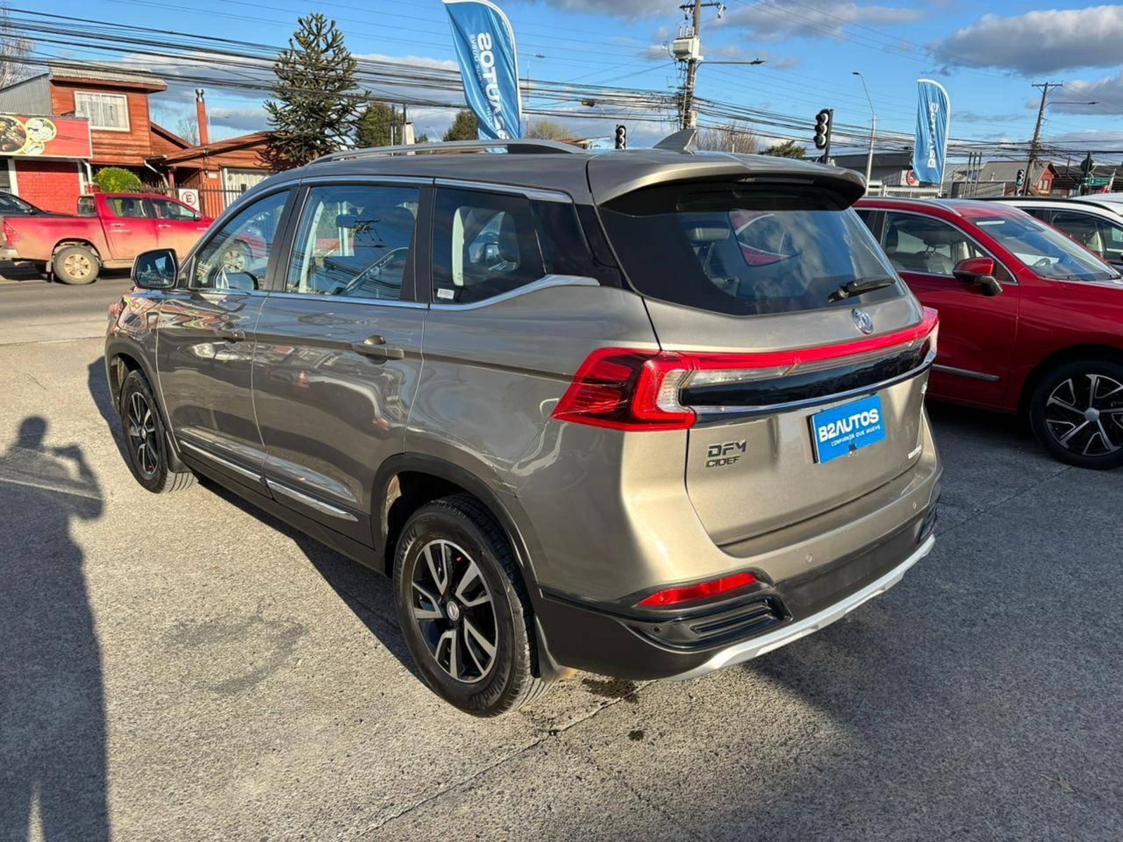 Dongfeng T5 LUXURY 2024 - Imagen 3 de 17