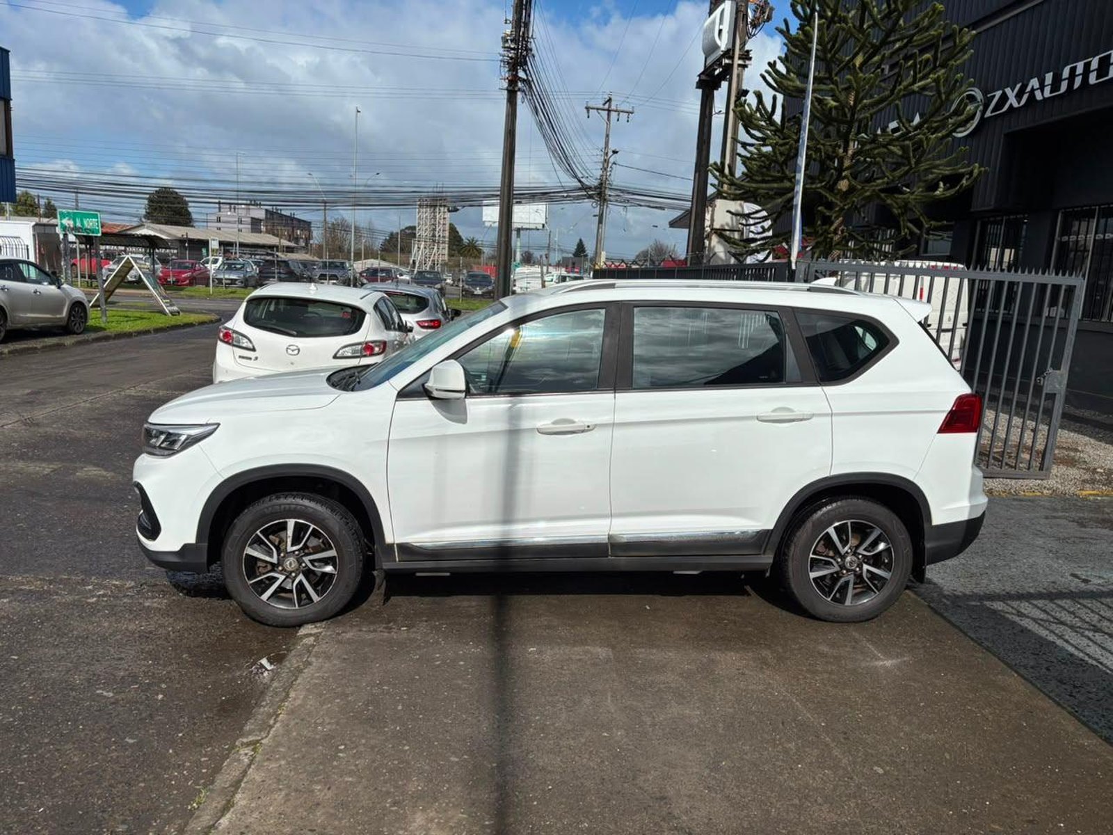 Dongfeng JOYEAR SX5 2020 - Foto 3 de 17