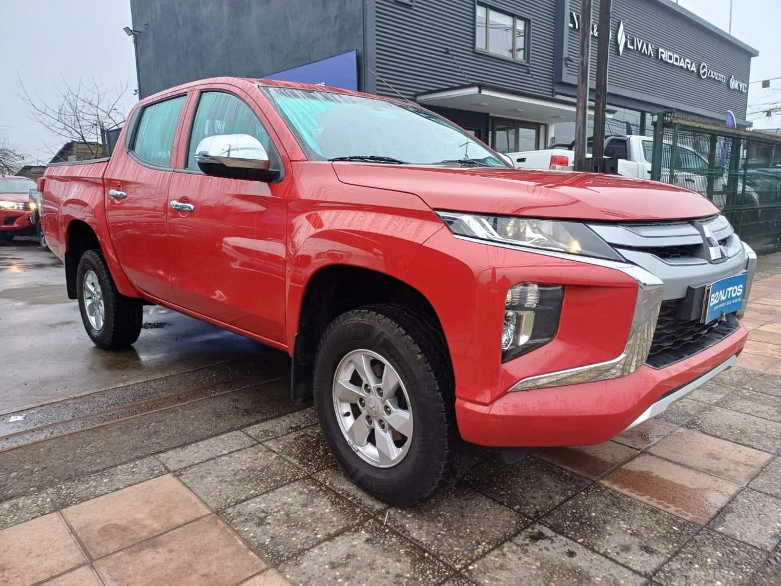 Mitsubishi L200 KATANA CRT 2022 - Foto 2 de 16