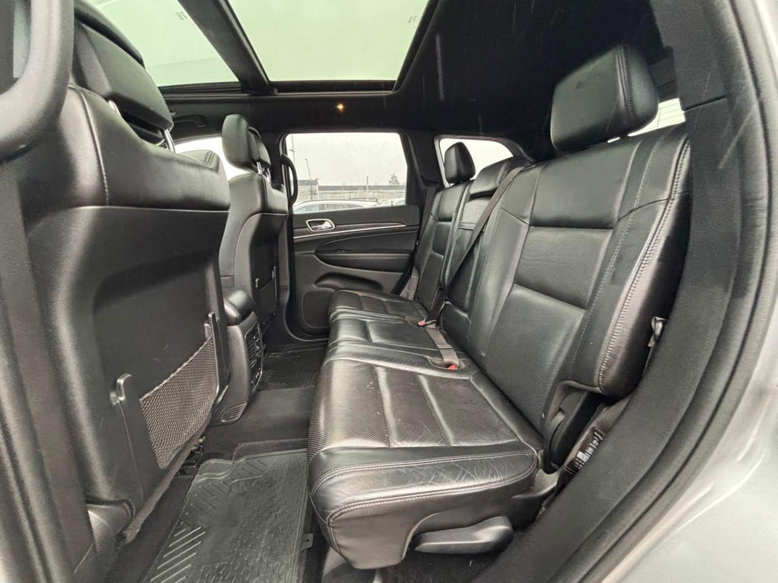 Jeep GRAND CHEROKEE LTD 2020 - Imagen 14 de 16