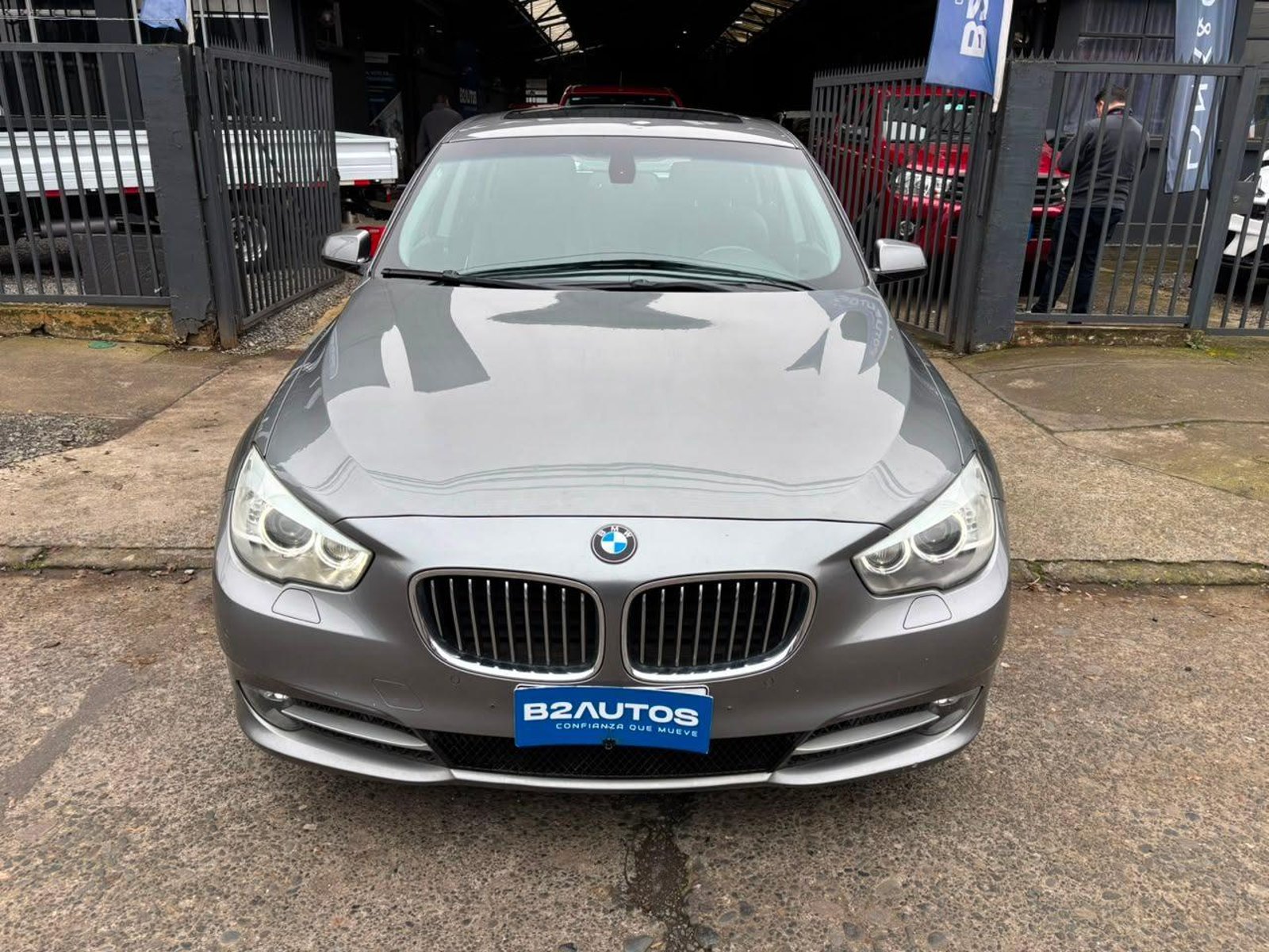 BMW 535I GT 2012 - Foto 3 de 16