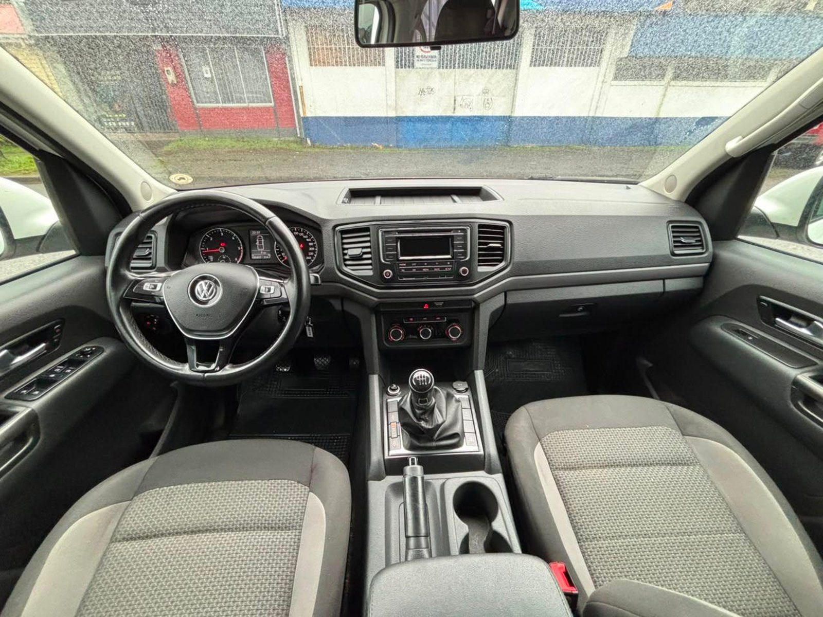 Volkswagen AMAROK TRENDLINE 2023 - Imagen 14 de 17