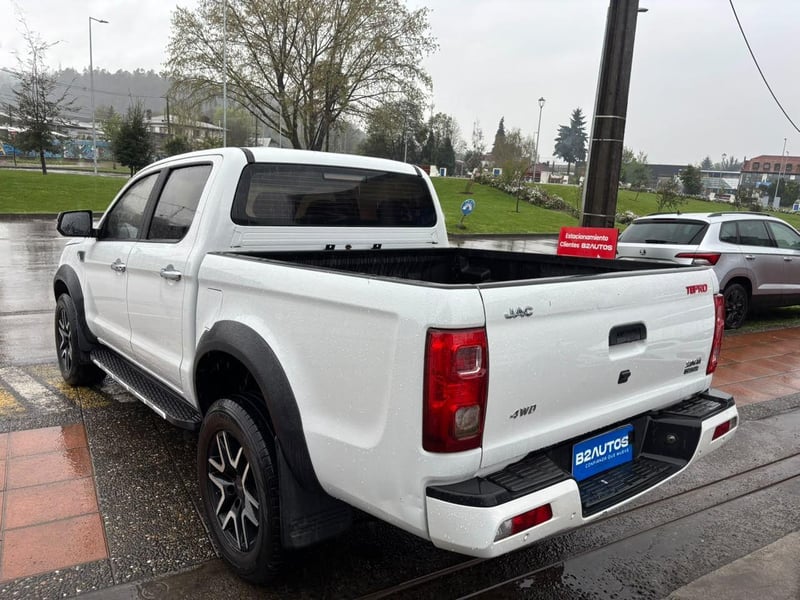 JAC T8 PRO LUXURY 2022 - Imagen 8 de 18