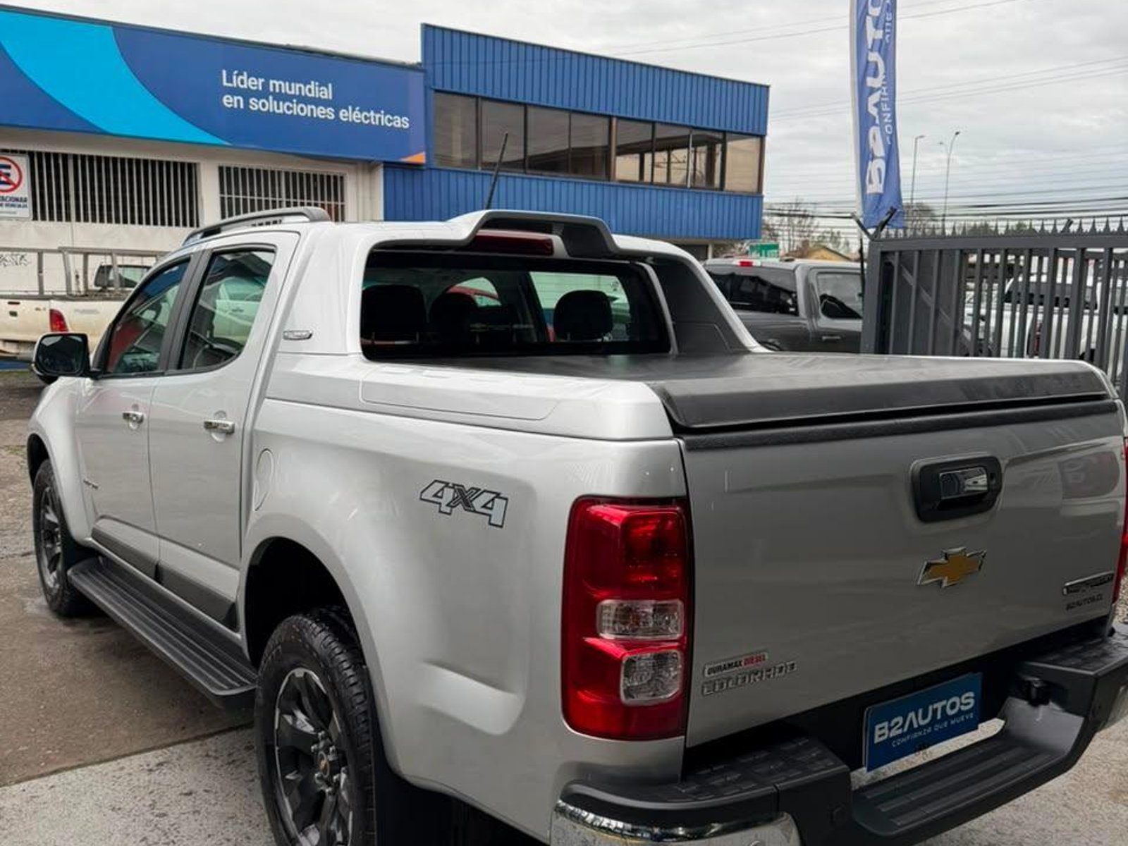 Chevrolet COLORADO II 4X4 2.8 2023 - Foto 3 de 11