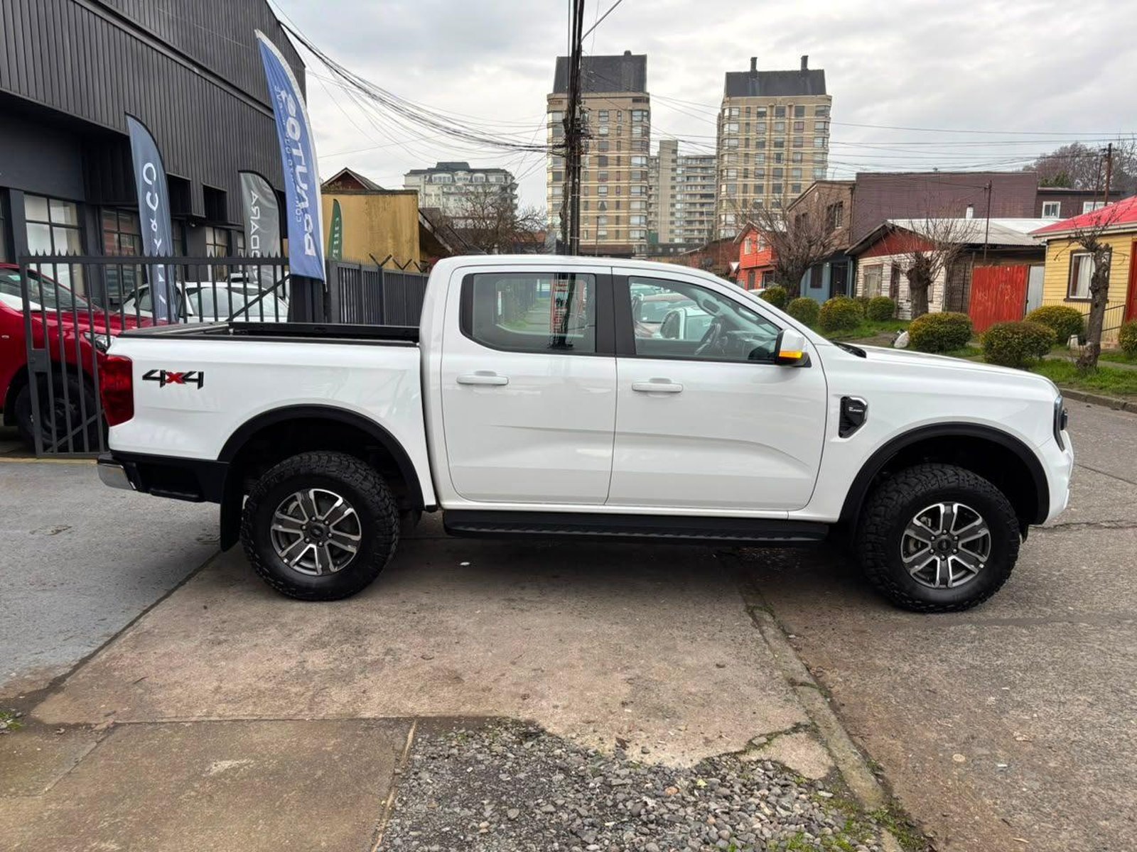 Ford RANGER XLT 4X4 2024 - Imagen 7 de 16