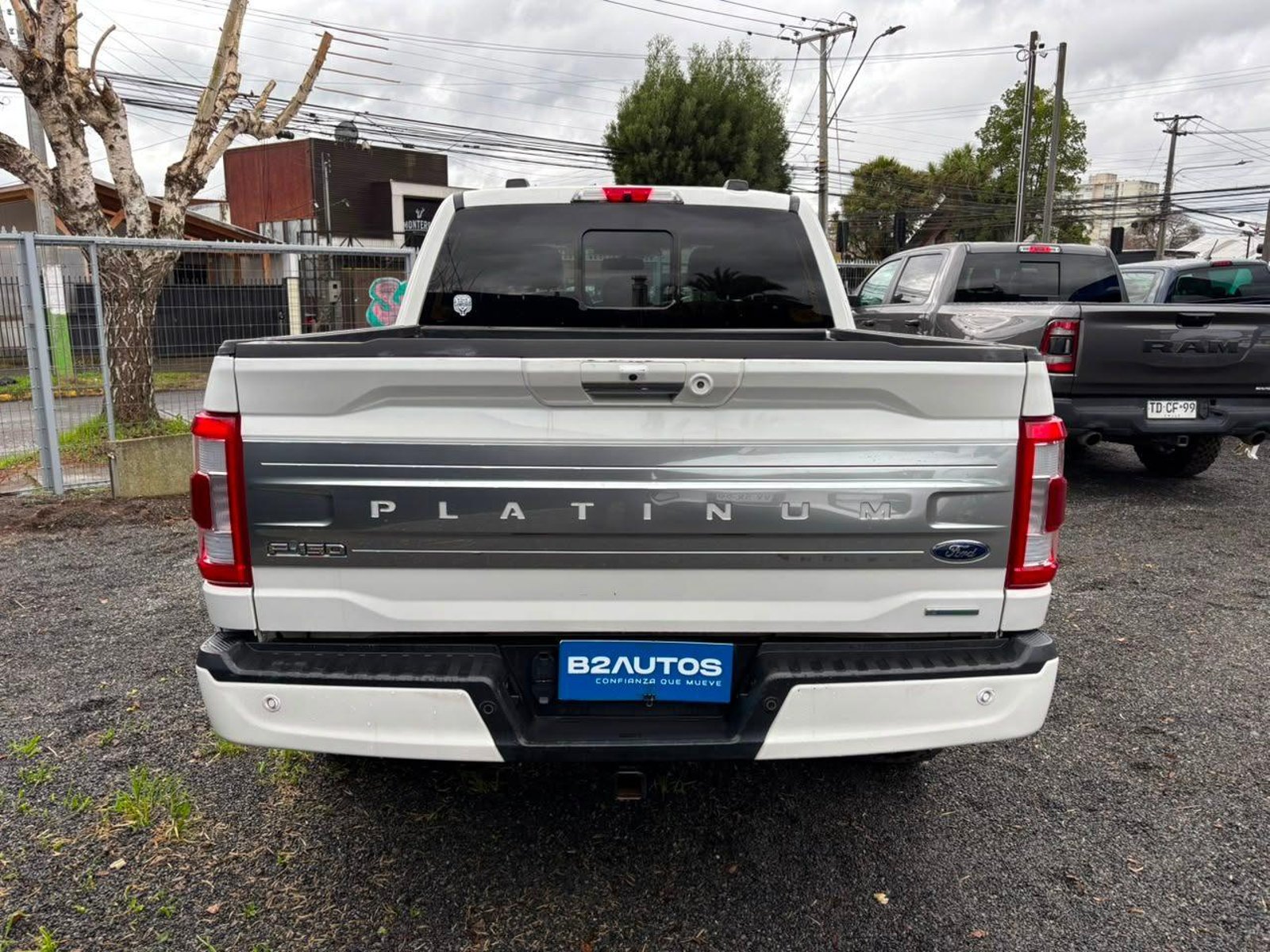Ford F150 PLATINIUM 2023 - Foto 4 de 19